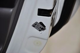 2009款长安悦翔两厢