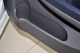 2009款长安悦翔两厢