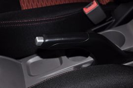 2009款长安悦翔两厢