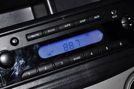 2009款长安悦翔两厢