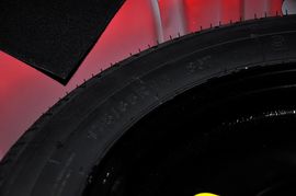 2009款长安悦翔三厢