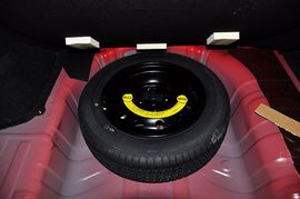 2009款长安悦翔三厢