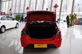 2009款长安悦翔三厢