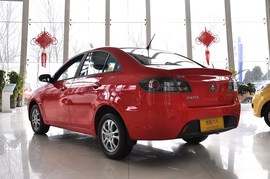 2009款长安悦翔三厢