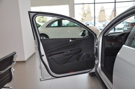 2010款大众旅行轿车