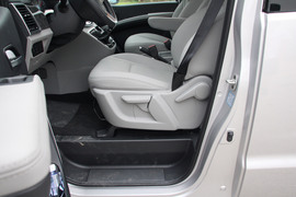 2016款江淮瑞风M4