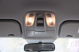 2016款江淮瑞风M4