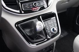 2016款江淮瑞风M4