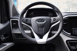 2016款江淮瑞风M4