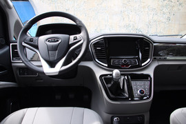 2016款江淮瑞风M4