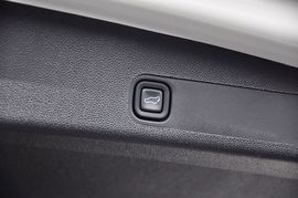 2011款凯迪拉克凯雷德Hybrid