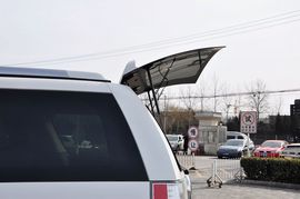 2011款凯迪拉克凯雷德Hybrid