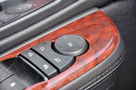 2011款凯迪拉克凯雷德Hybrid