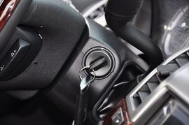 2011款凯迪拉克凯雷德Hybrid