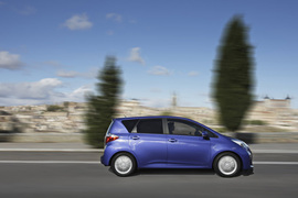 2012款丰田Verso-S