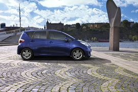 2012款丰田Verso-S