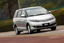 2010款比亚迪M6试驾
