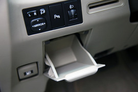 2010款比亚迪M6试驾