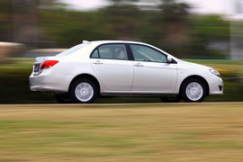 2010款比亚迪L3试驾