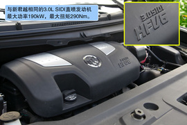 2011款别克GL8豪华商务车三亚试驾