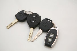 江淮悦悦对比海马王子之悦悦