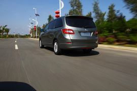 2011款别克GL8豪华商务车三亚试驾