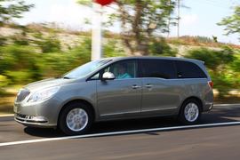 2011款别克GL8豪华商务车三亚试驾