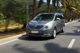 2011款别克GL8豪华商务车三亚试驾