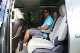 2011款别克GL8豪华商务车三亚试驾