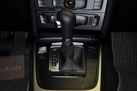 2011款奥迪A4L