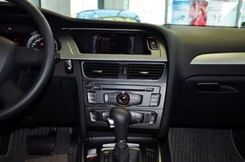 2011款奥迪A4L
