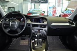 2011款奥迪A4L