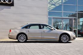 2011款奥迪A8L