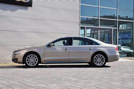 2011款奥迪A8L