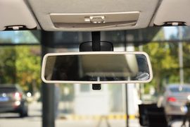 2015款斯柯达晶锐1.6L自动创行版