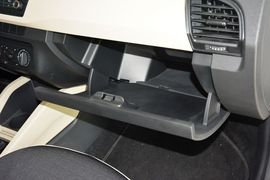 2015款斯柯达晶锐1.6L自动创行版