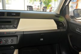 2015款斯柯达晶锐1.6L自动创行版