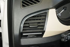 2015款斯柯达晶锐1.6L自动创行版