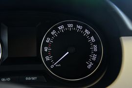 2015款斯柯达晶锐1.6L自动创行版