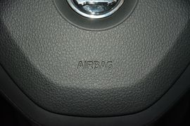 2015款斯柯达晶锐1.6L自动创行版