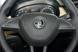 2015款斯柯达晶锐1.6L自动创行版