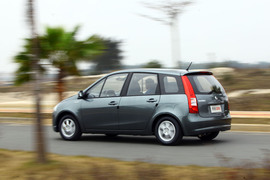 2011款东风风行景逸1.5L