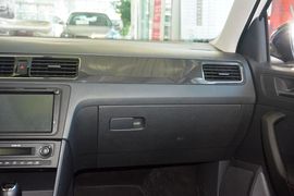 2016款斯柯达昕动230TSI