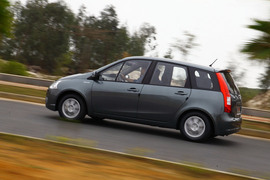 2011款东风风行景逸1.5L
