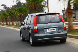 2011款东风风行景逸1.5L