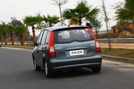 2011款东风风行景逸1.5L