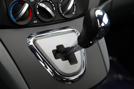 2011款东风风行景逸1.5L