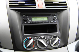 2011款东风风行景逸1.5L