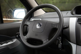 2011款东风风行景逸1.5L