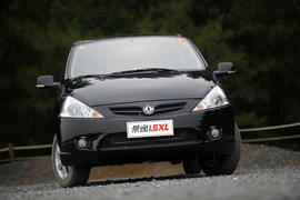 2011款东风风行景逸1.5L